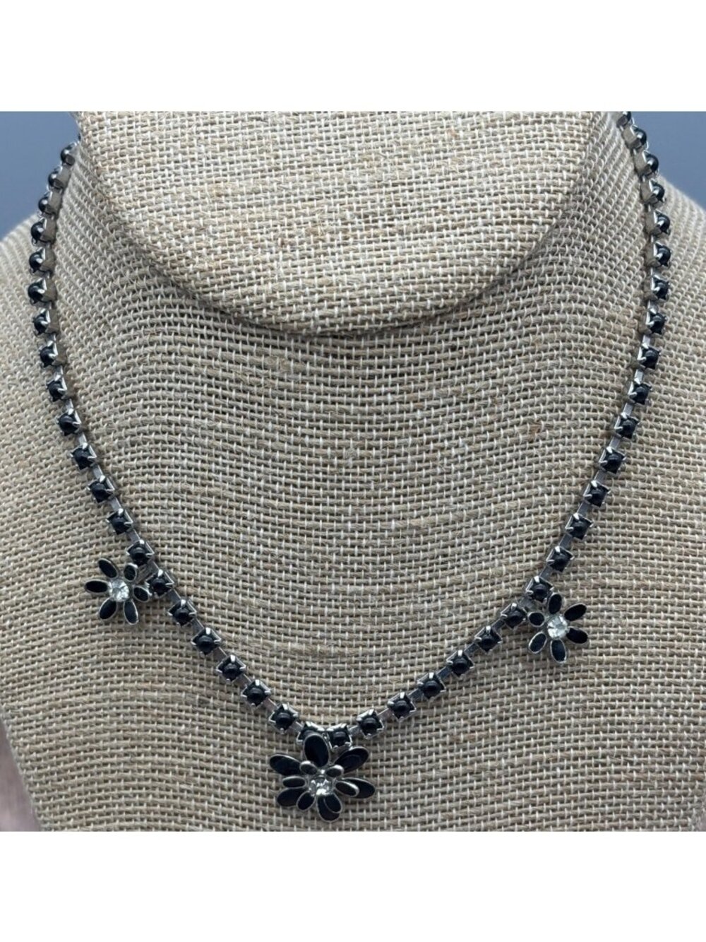 Mid Century Black Flower Pendant Collar Necklace 16" Whimsigoth Coquette VTG